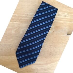 Armani Collezioni Tie Mens Blue Navy Striped Silk Made‎ in Italy Luxury Designer